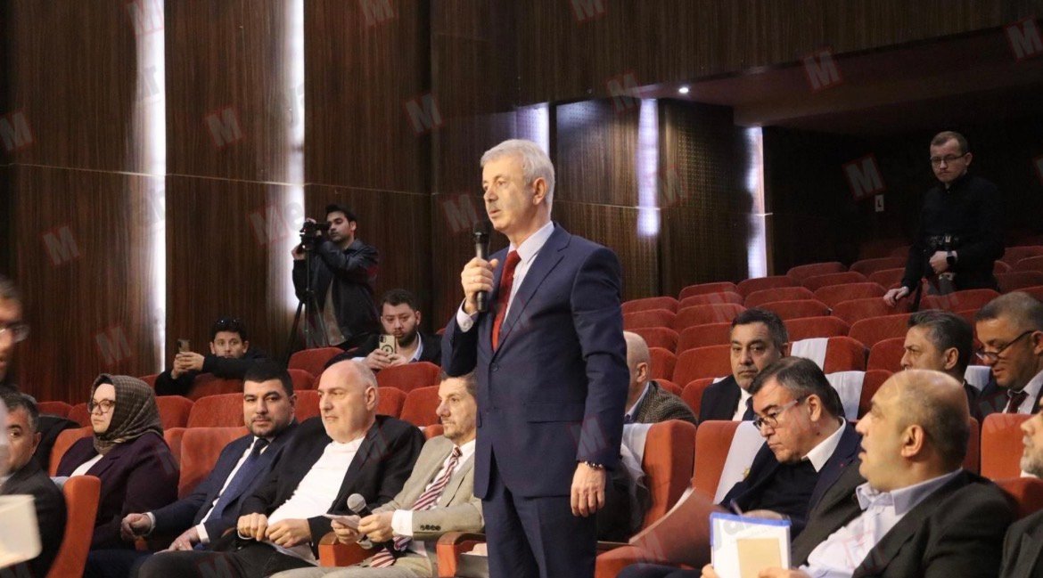 Adapazarı Belediyesinde başkanvekilliği seçimini Yılmaz kazandı!