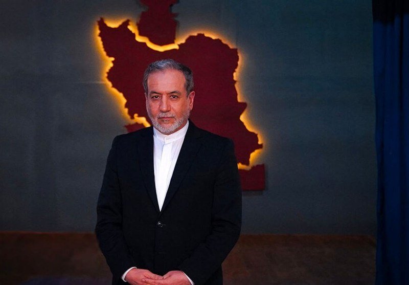 İran Dışişleri Bakanı ndan Zenginleştirme Dahil Nükleer Enerjiye Vurgu